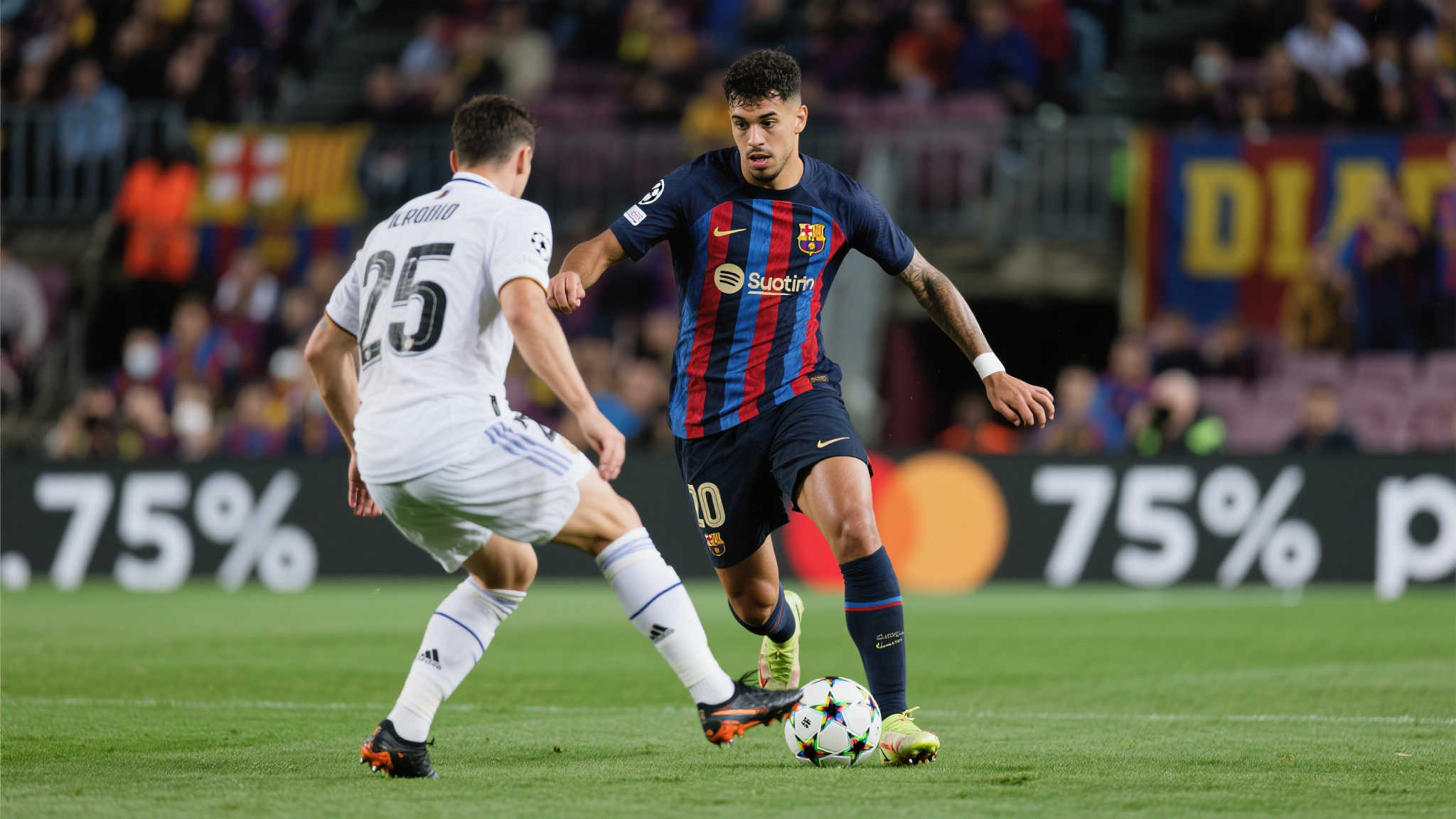 德科:阿劳霍是顶级后卫,无意放人,反对不公评价 数据最能说明问题。当赛季统计显示,在西甲联赛中,*